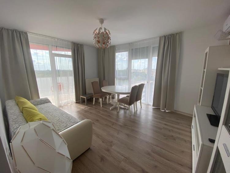 Apartament cu 3 camere decomandat, mobilat în Micălaca