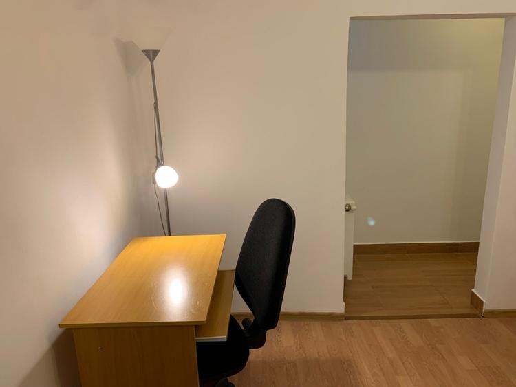 Apartament cu 2 camere decomandat, mobilat în Central — fotografia 3