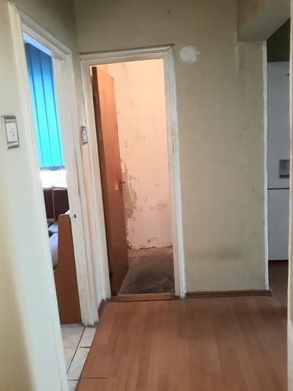 Apartament cu 3 camere decomandat în Pantelimon