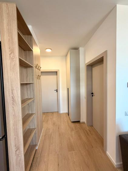 Apartament cu 2 camere semidecomandat, mobilat în Torontalului
