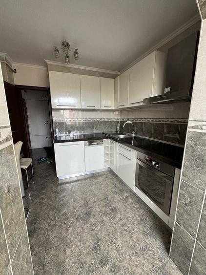 Apartament cu 3 camere în Alfa