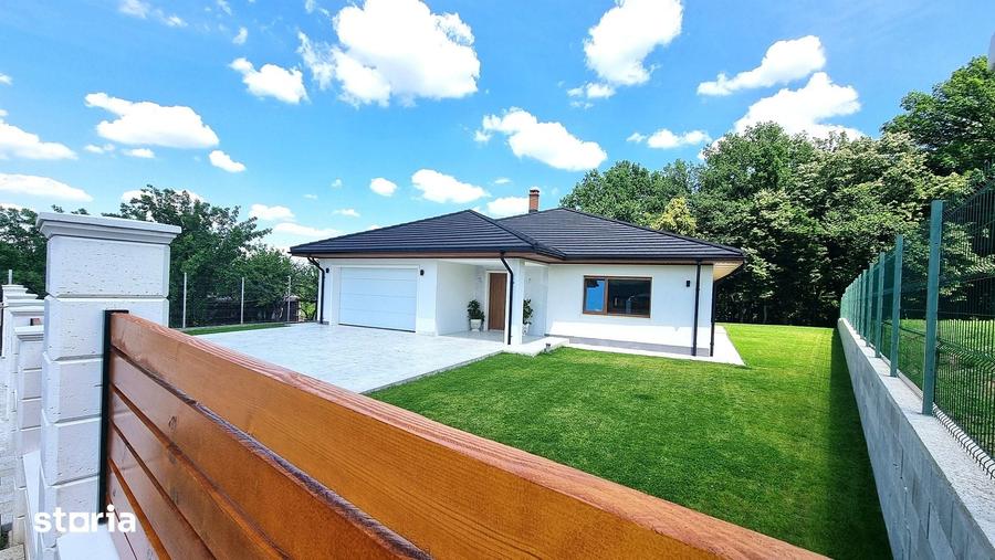 Casă cu 4 camere cu Teren 1000 Mp în Bârnova