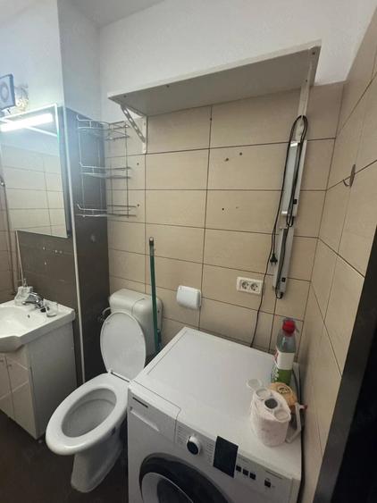 Garsonieră decomandată în Centură