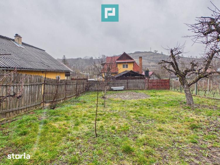 Casă cu 6 camere cu Teren 3000 Mp în Central