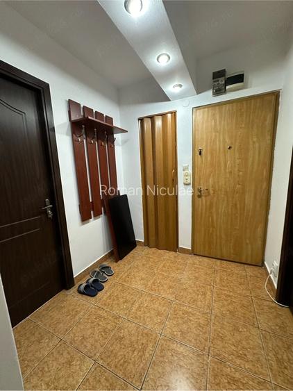 inchiriez apartament 2 camere