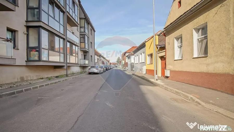 Casă cu 3 camere cu Teren 290 Mp în Central