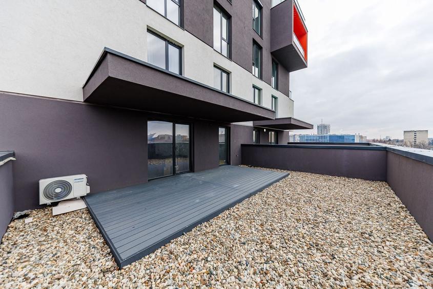 Apartament cu 2 camere decomandat în Take Ionescu