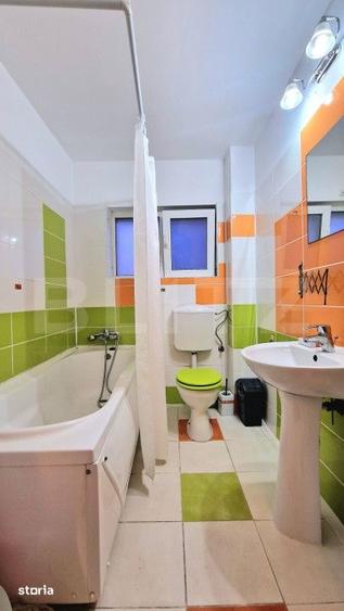 Apartament cu 3 camere semidecomandat în Florești