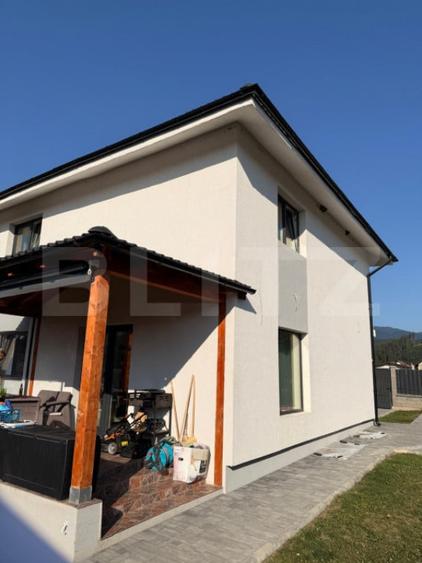 Casă cu 4 camere cu Teren 410 Mp în Sud