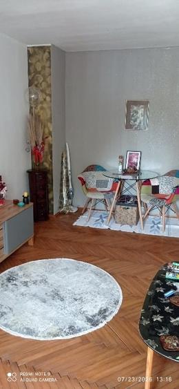 Apartament cu 2 camere decomandat în Far