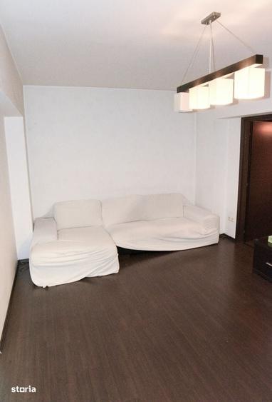 Apartament cu 3 camere decomandat în Dristor