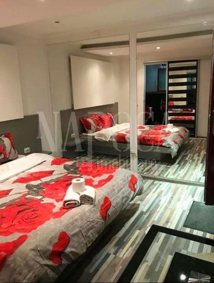Casă individuală cu 14 camere cu Canalizare în Zorilor