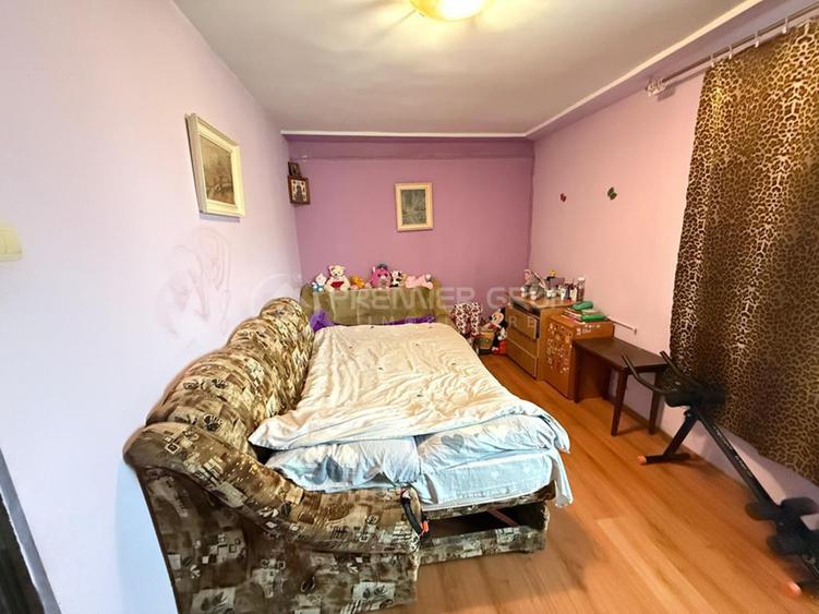 Apartament cu 3 camere în Mircea cel Bătrân