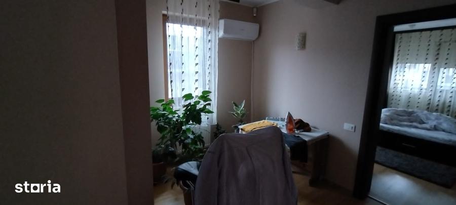 Casă cu 6 camere cu Teren 600 Mp în Kamsas