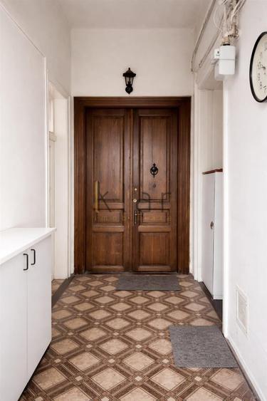 Apartament cu 4 camere circular în Central
