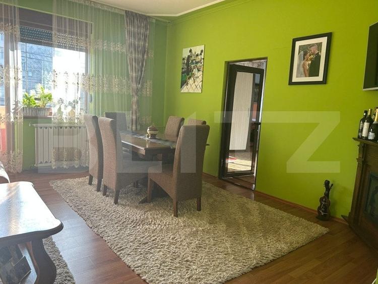 Duplex cu 9 camere cu Garaj în Botizului