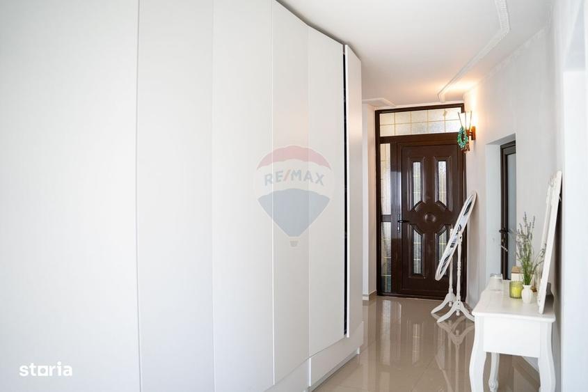 Casă cu 4 camere în Nord