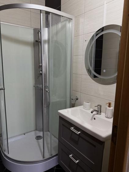 Apartament cu 3 camere decomandat în UTA