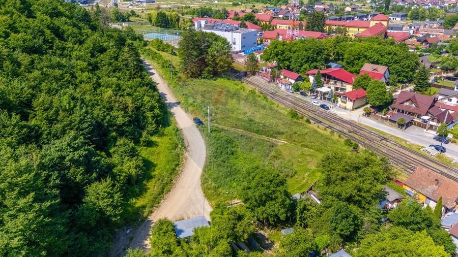 Teren Construcții intravilan de 4830 mp, în Cristian