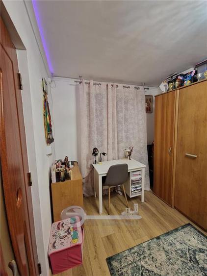 Apartament cu 3 camere semidecomandat, mobilat în Tătărași
