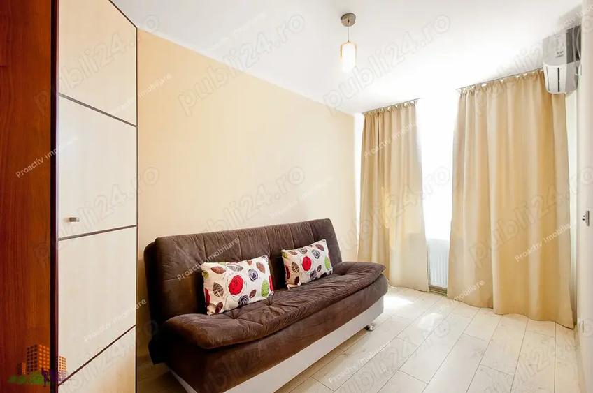 Apartament cu 3 camere semidecomandat în Mazepa 1