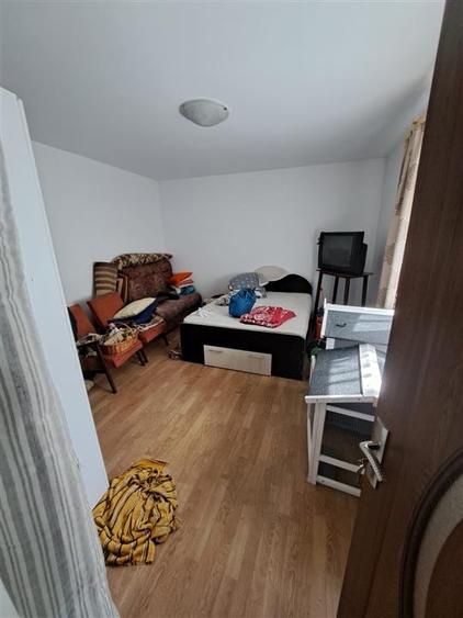 Casă cu 6 camere cu Canalizare în Bucium
