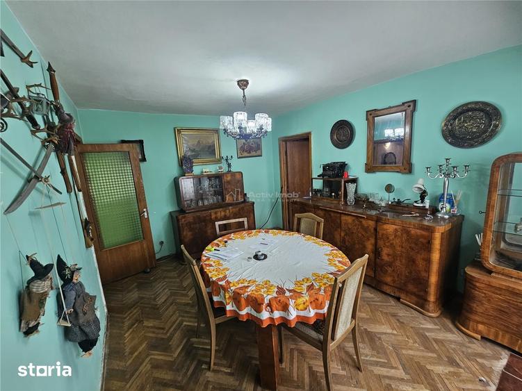Apartament cu 3 camere semidecomandat, mobilat în Central