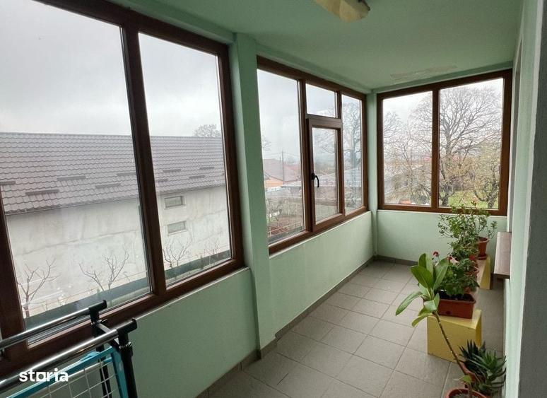 Casă cu 4 camere în Valea Ursului