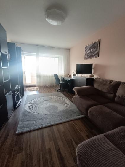 Apartament cu 2 camere decomandat în Capitol