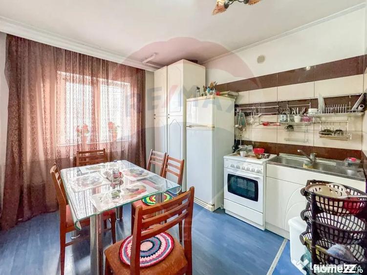Spațiu comercial, de 573 mp, în Casa de Cultură