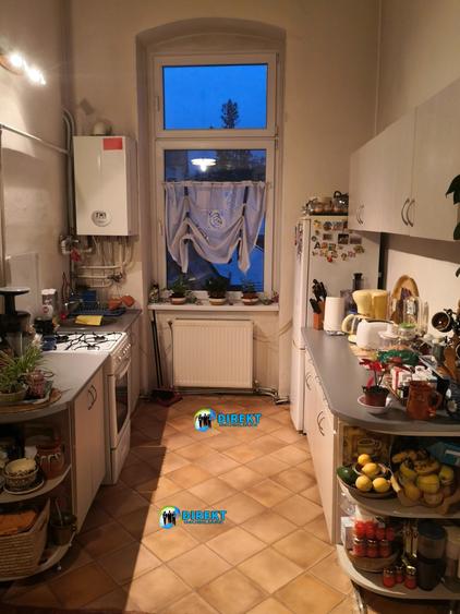 Apartament spatios , cu farmec deosebit -zona Posta Veche - 1