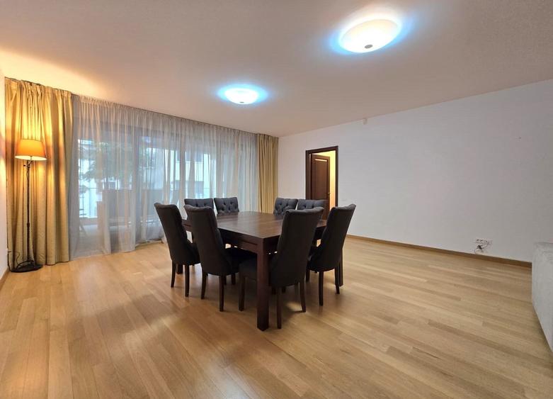Apartament cu 3 camere în Kiseleff