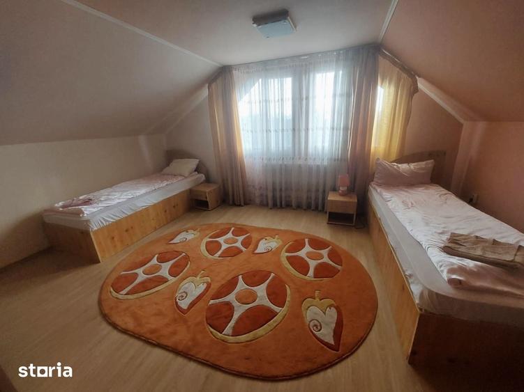 Casă cu 6 camere cu Teren 5995 Mp în Hidiș