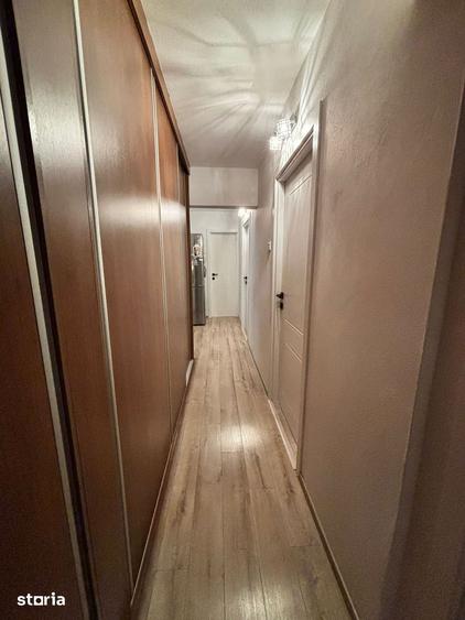 Apartament cu 5 camere decomandat în Central
