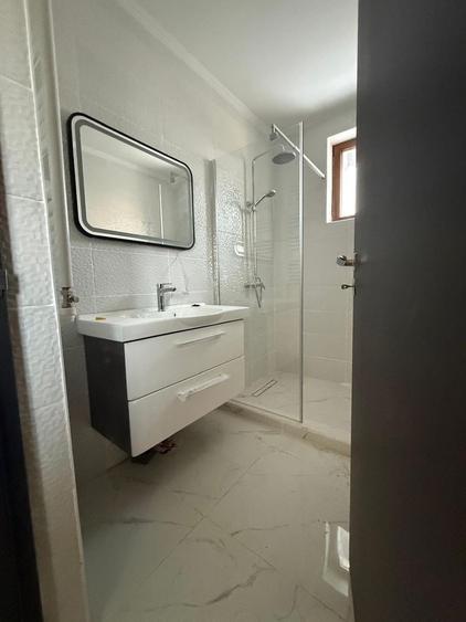 Casă individuală cu 3 camere cu Canalizare în Clinceni