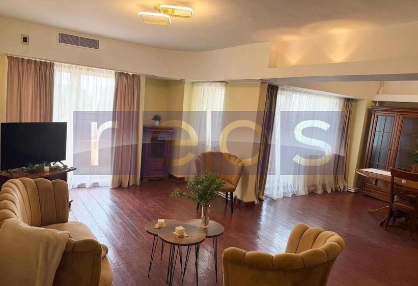 Apartament cu 4 camere, mobilat în Splaiul Unirii