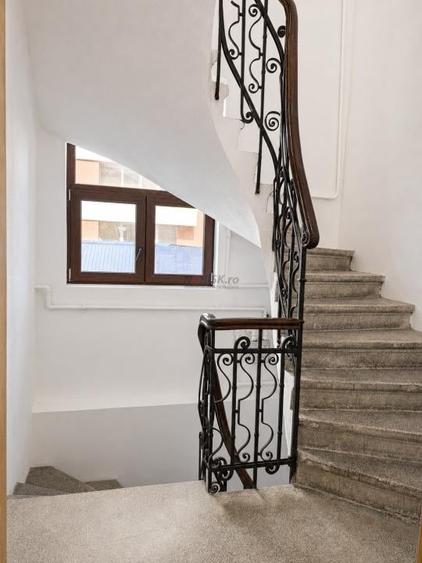 Apartament cu 4 camere decomandat în Eminescu