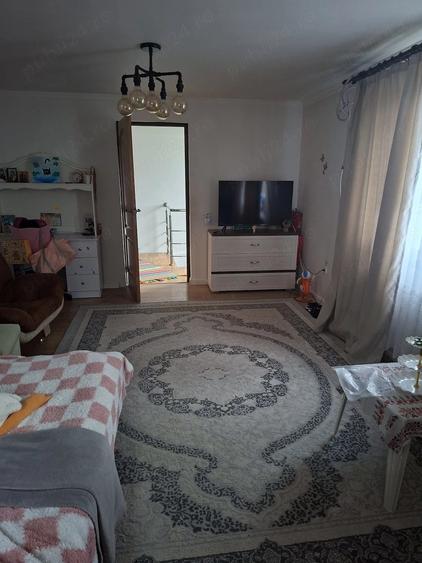 Casă cu 2 camere cu Teren 650 Mp în Vulcan