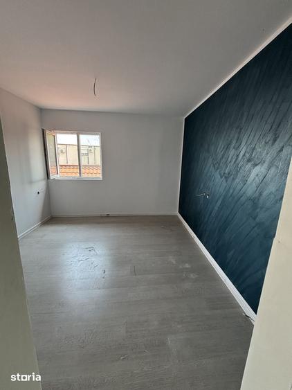 Casă cu 4 camere cu Teren 200 Mp în Central
