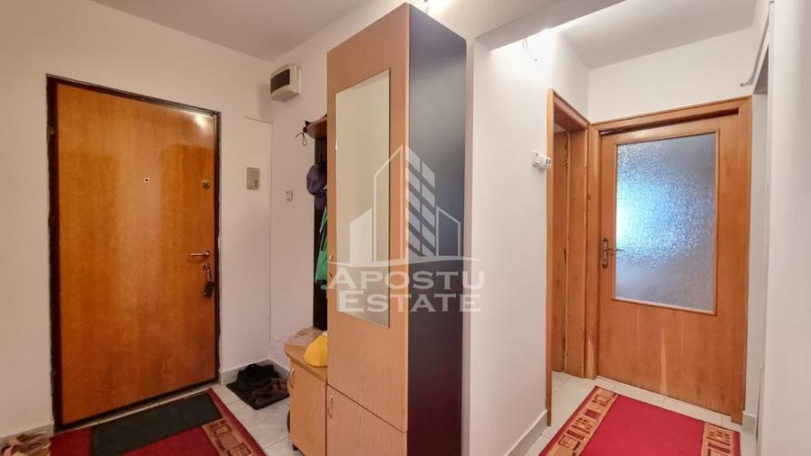 Apartament cu 3 camere decomandat în Aradului