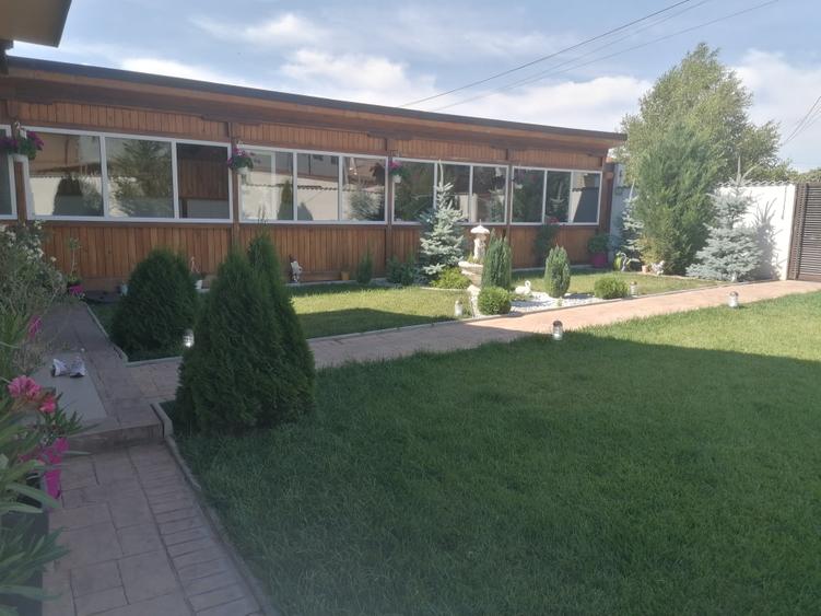 Casă individuală cu 4 camere cu Canalizare în Lumina