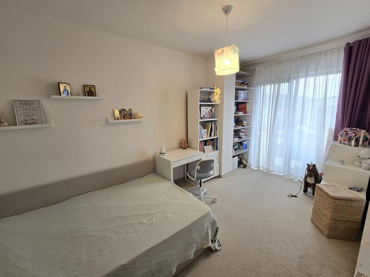 Duplex cu 4 camere cu Canalizare în Florești