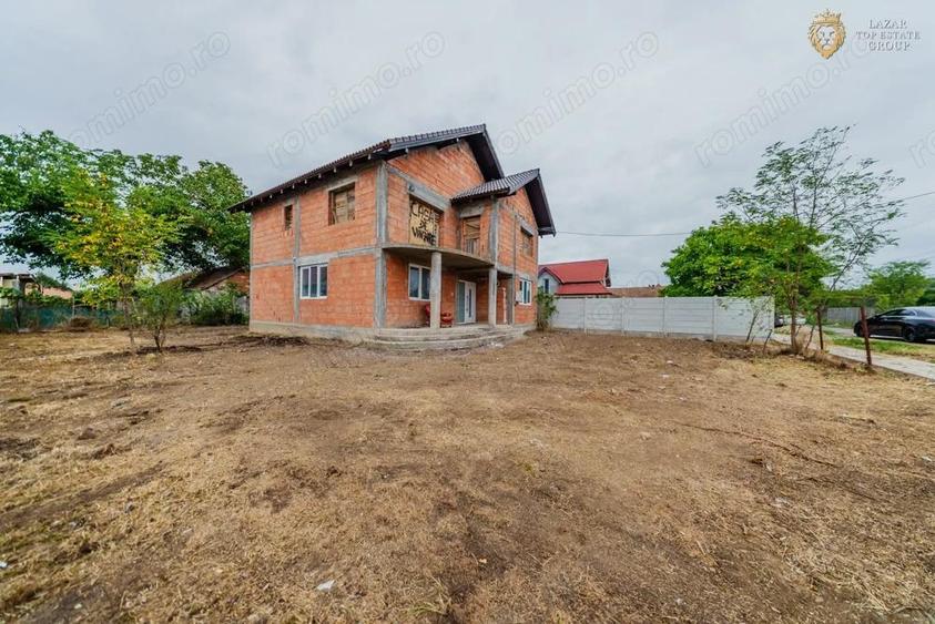 Casă cu 3 camere cu Teren 500 Mp în Vinga