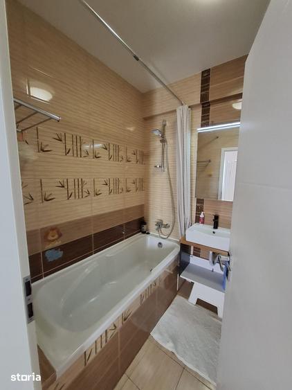 Apartament cu 3 camere decomandat în Tătărași