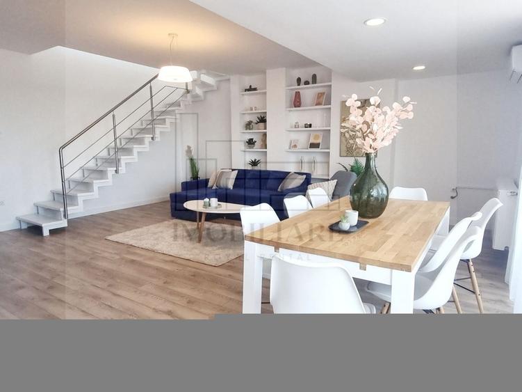 Penthouse cu 5 camere decomandat, mobilat în Bună Ziua
