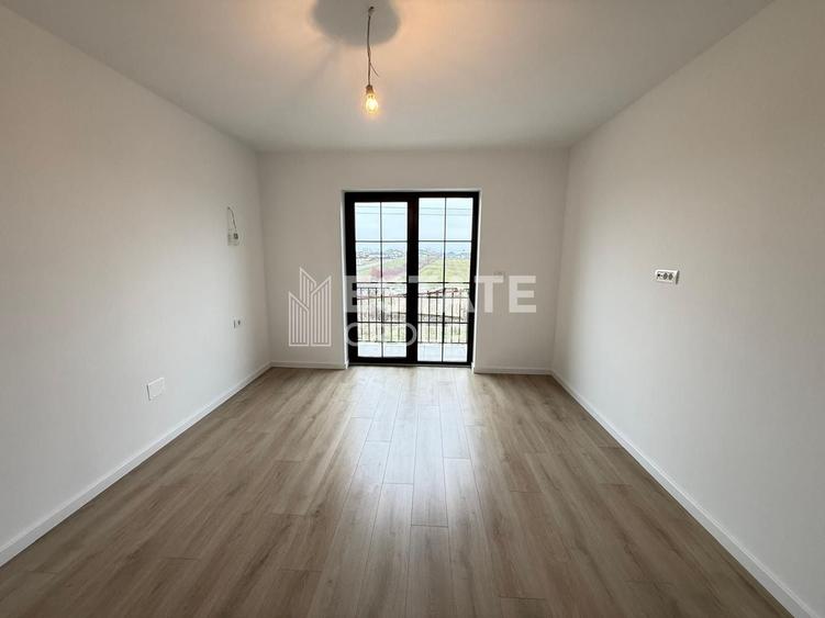 Duplex cu 3 camere cu Canalizare în Moșnița Nouă