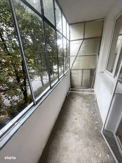 Apartament cu 3 camere decomandat în Grigorescu