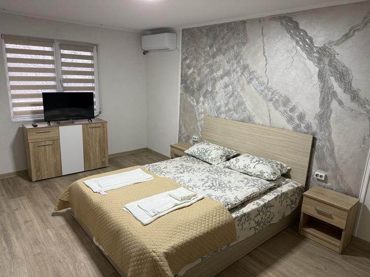 Casă cu 2 camere cu Teren 500 Mp în Central
