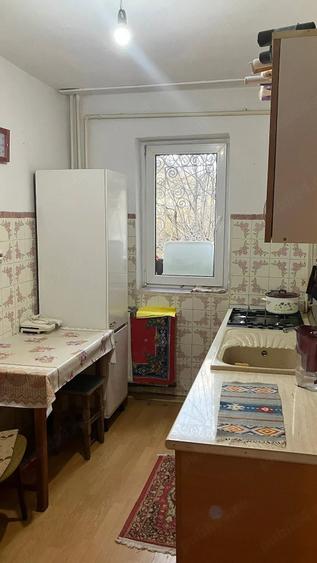 Apartament cu 3 camere decomandat, mobilat în Nord