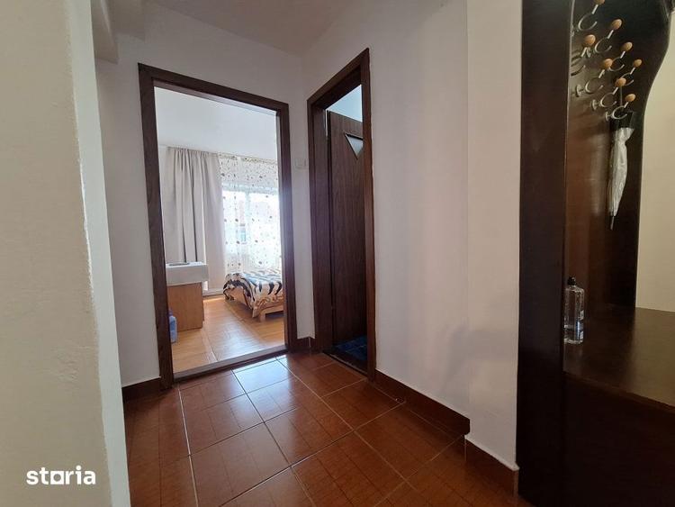 Apartament cu 3 camere decomandat, mobilat în Ciarda Roșie
